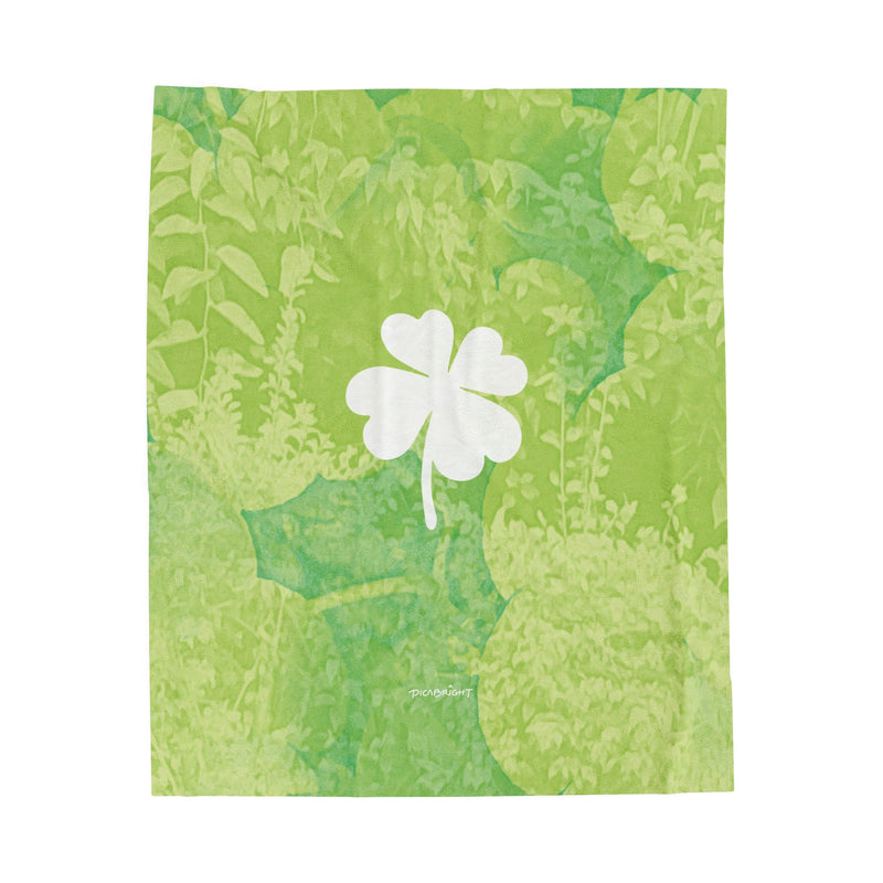 'Lucky Four-leaf Clover' Soft Velveteen Plush Blanket